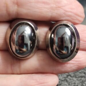 Ellen Designs Silvertone and Hematite Oval Clip On Earrings